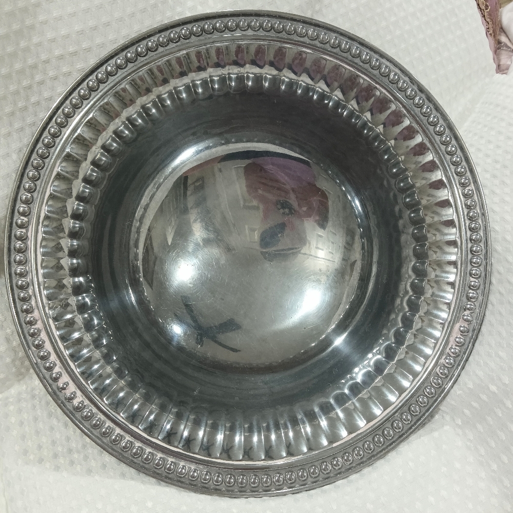 Wilton Armetale Flutes Pearl Large Bowl